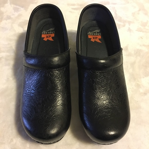 dansko xp clogs sale